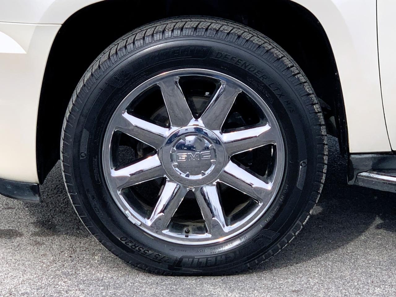 GMC Yukon Denali 2WD 2012