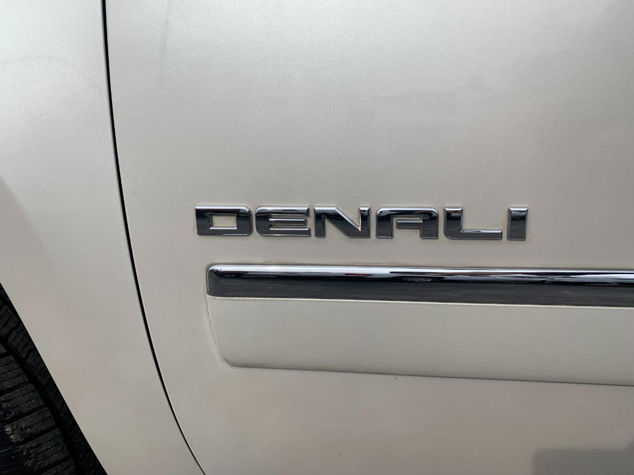 GMC Yukon Denali 2WD 2012