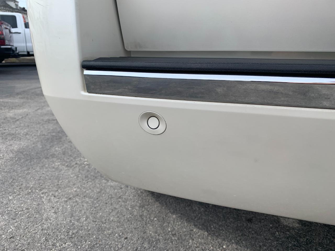 GMC Yukon Denali 2WD 2012