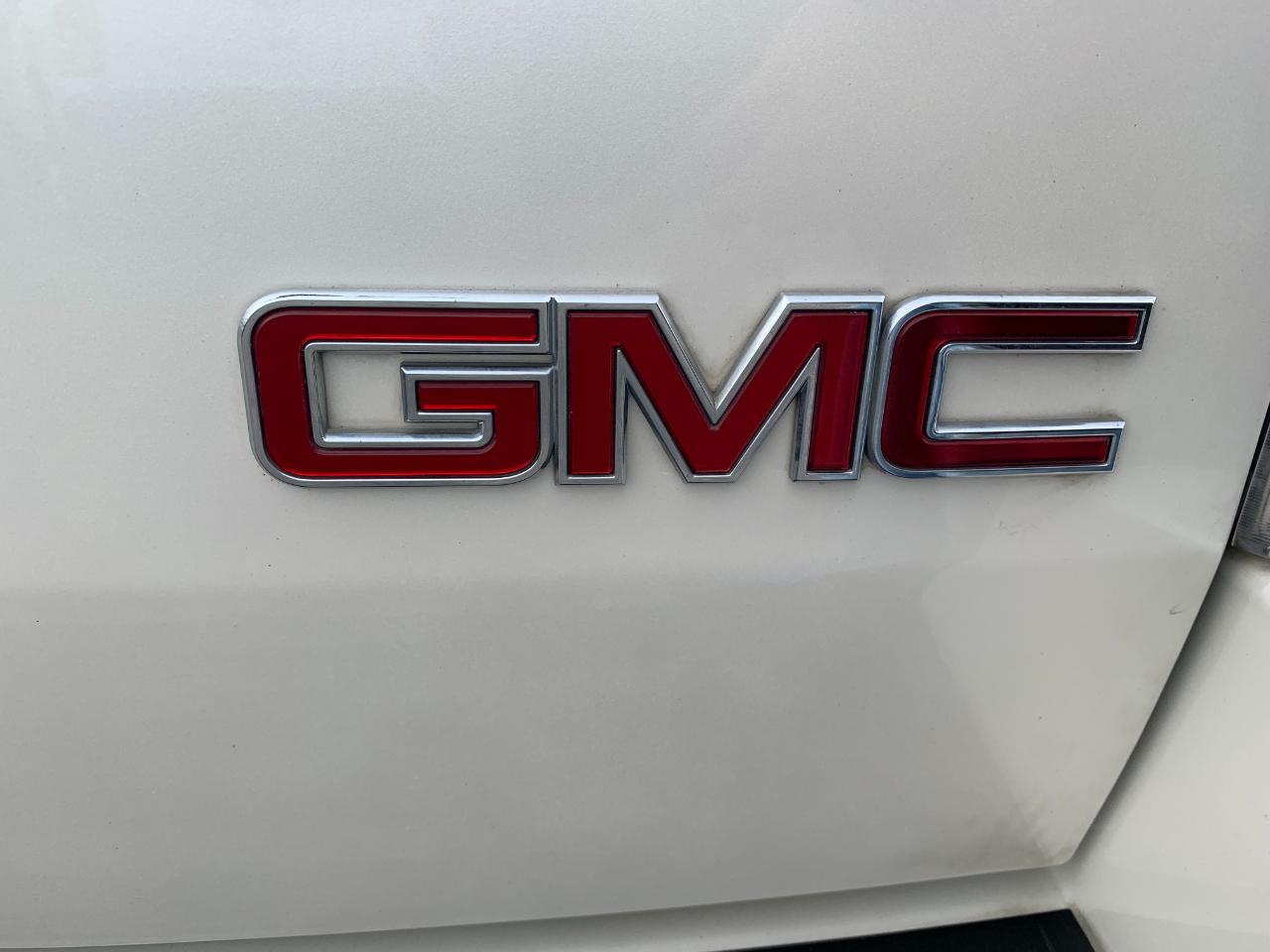 GMC Yukon Denali 2WD 2012