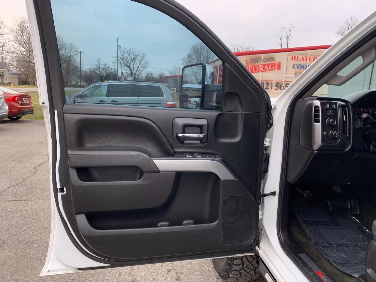 Chevrolet Silverado 2500HD LT Crew Cab Long Box 4WD 2015