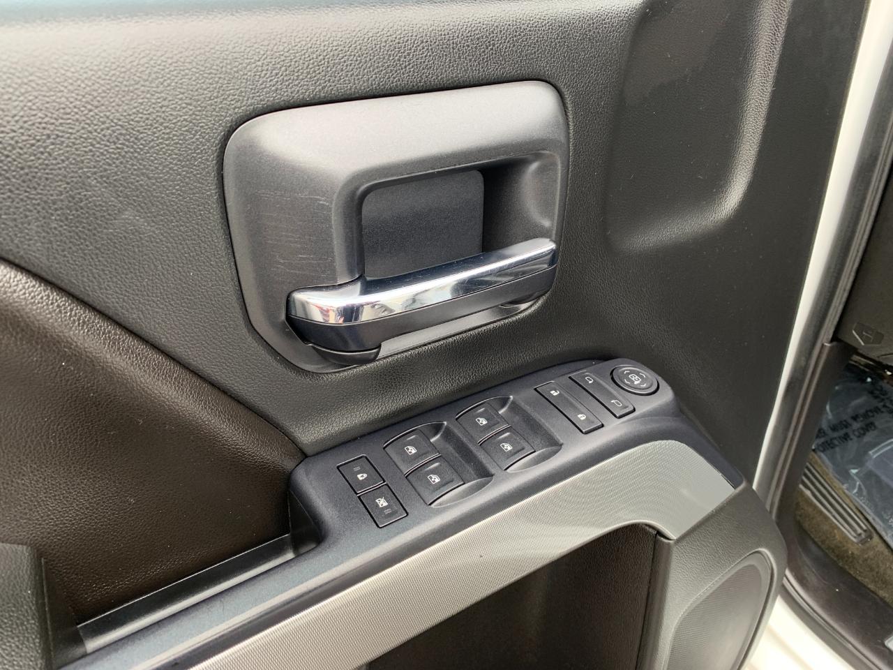 Chevrolet Silverado 2500HD LT Crew Cab Long Box 4WD 2015