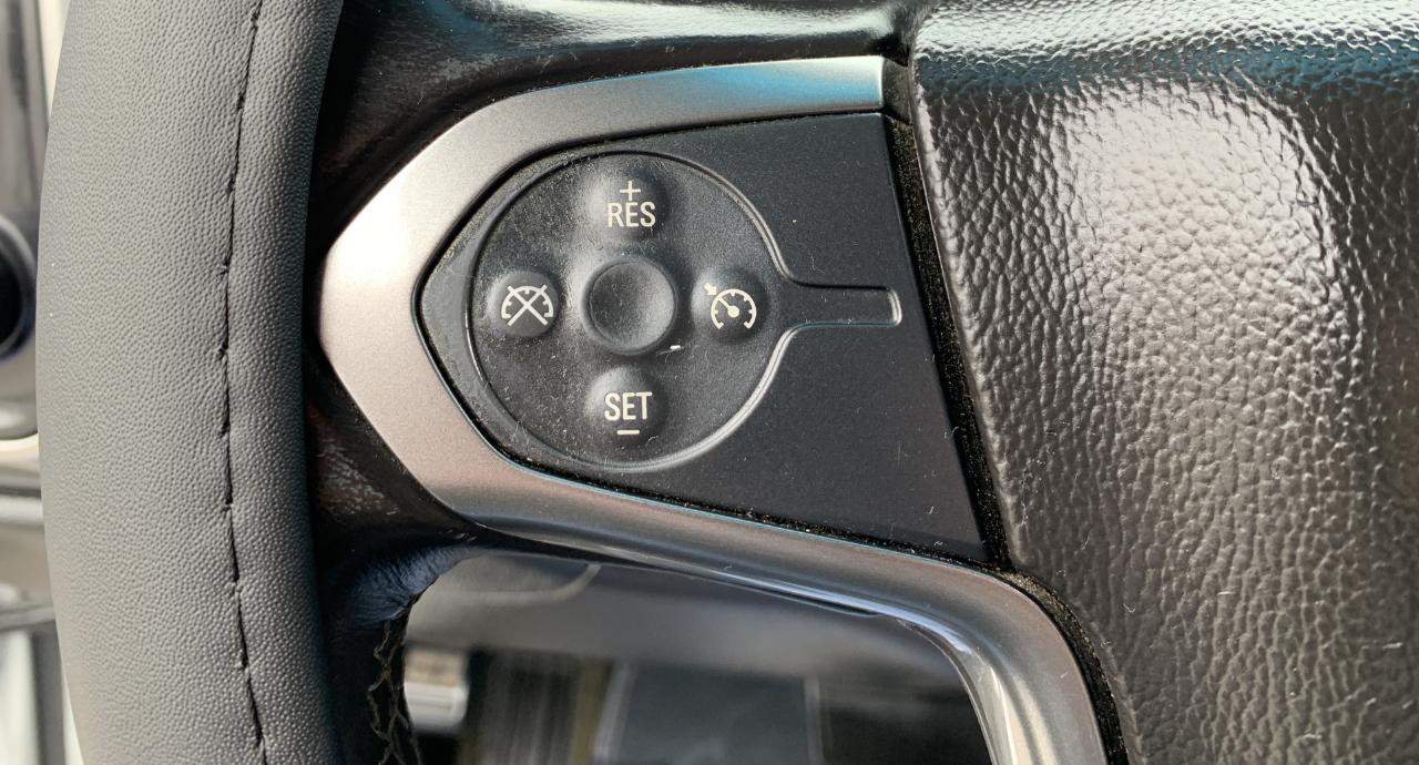 Chevrolet Silverado 2500HD LT Crew Cab Long Box 4WD 2015