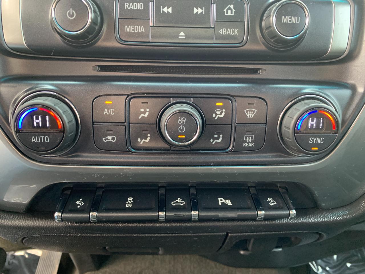 Chevrolet Silverado 2500HD LT Crew Cab Long Box 4WD 2015