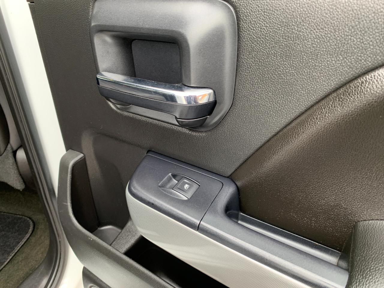 Chevrolet Silverado 2500HD LT Crew Cab Long Box 4WD 2015