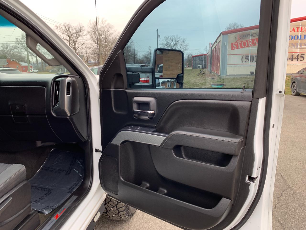 Chevrolet Silverado 2500HD LT Crew Cab Long Box 4WD 2015