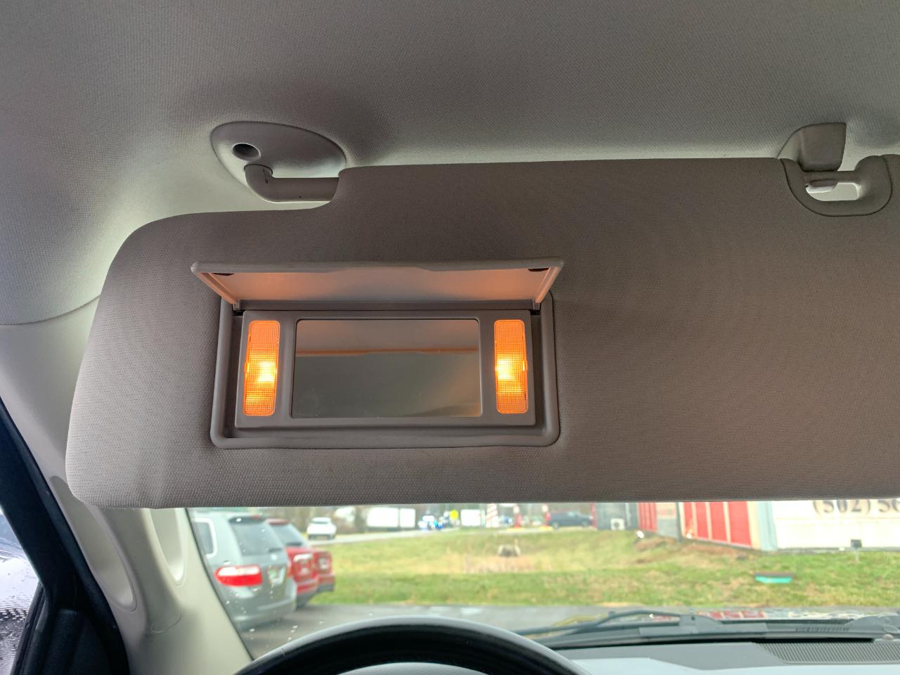 RAM 1500 SLT Crew Cab SWB 4WD 2015