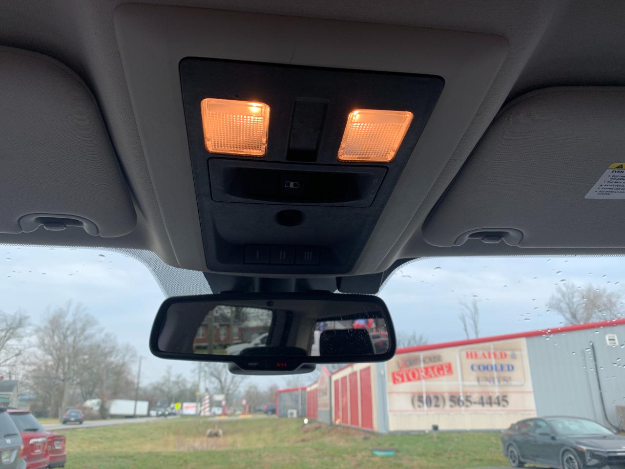 RAM 1500 SLT Crew Cab SWB 4WD 2015