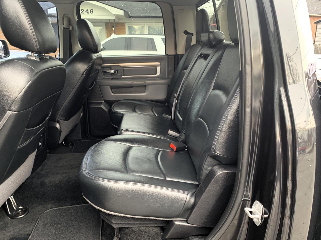 RAM 1500 SLT Crew Cab SWB 4WD 2015