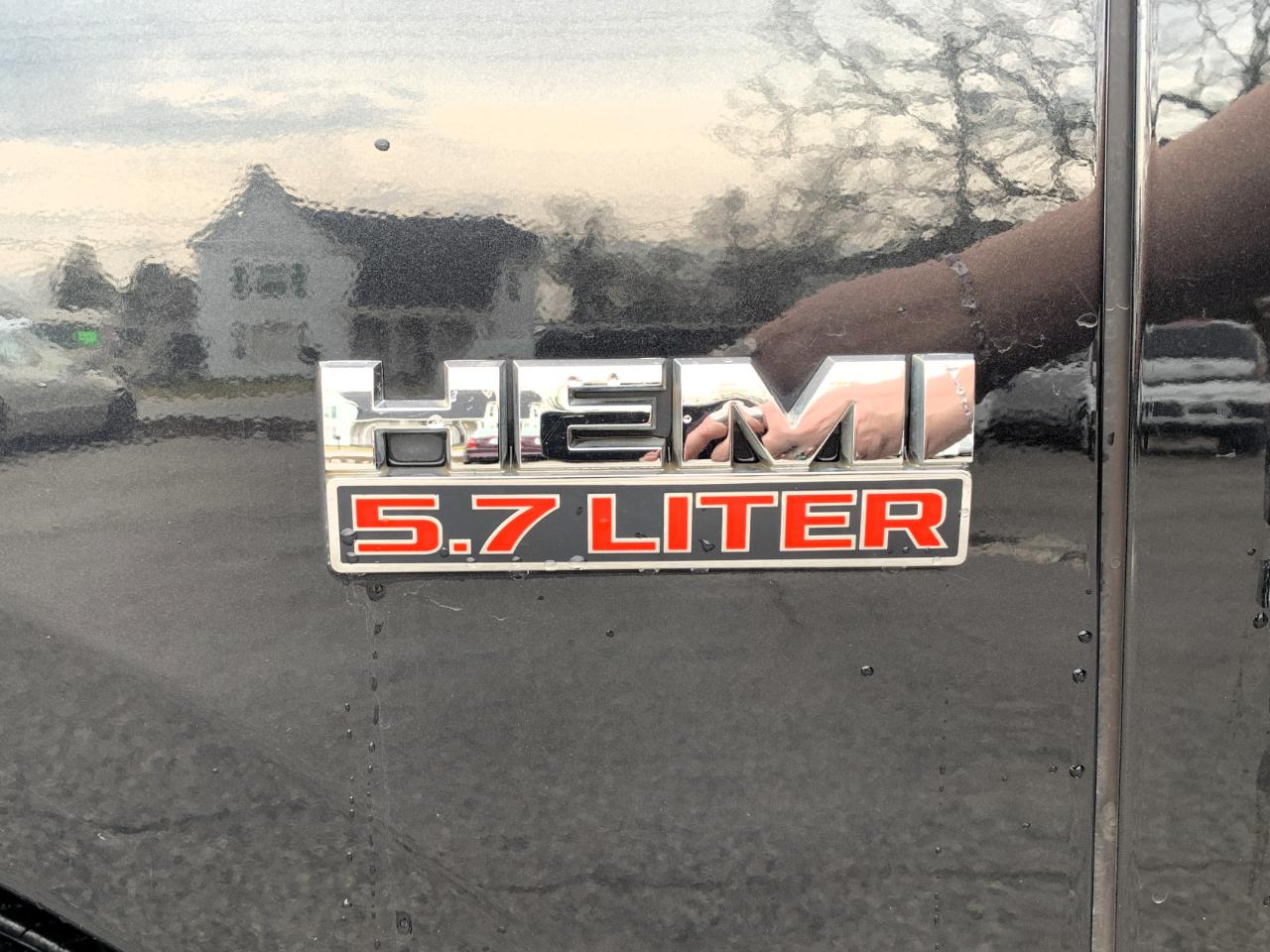 RAM 1500 SLT Crew Cab SWB 4WD 2015