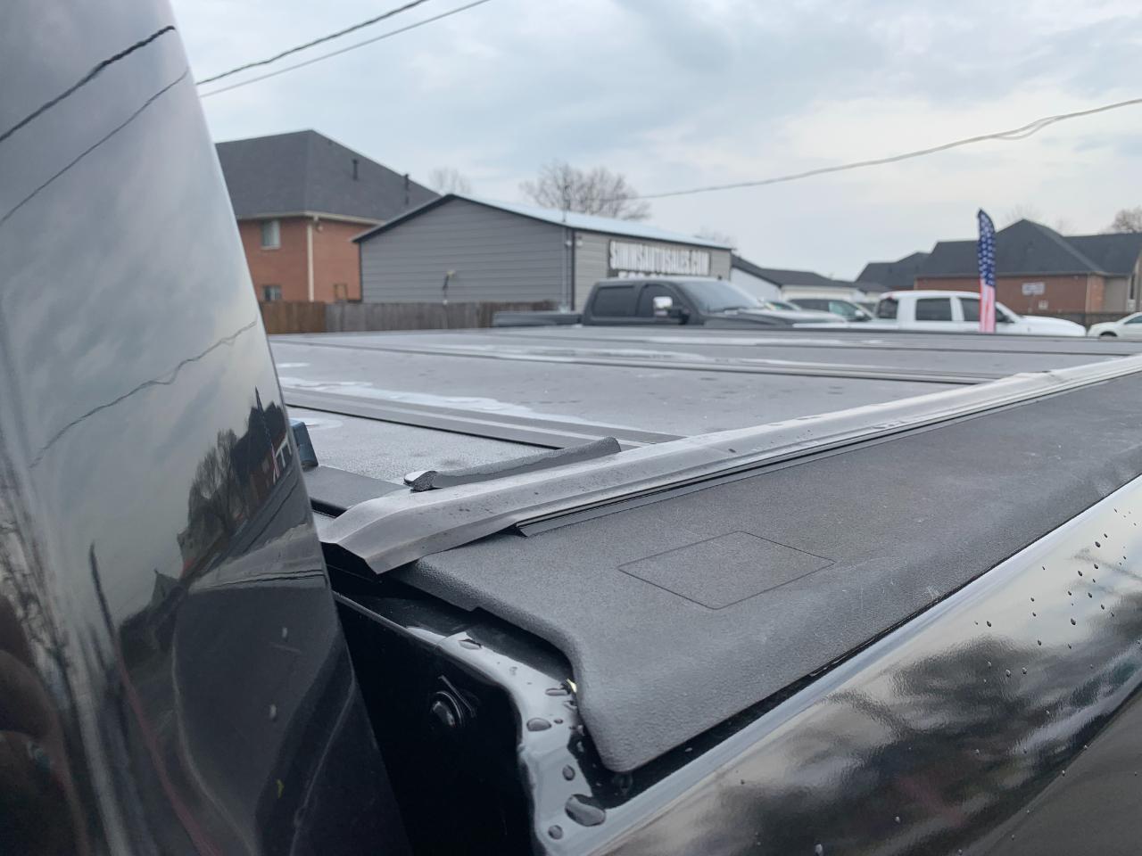 RAM 1500 SLT Crew Cab SWB 4WD 2015