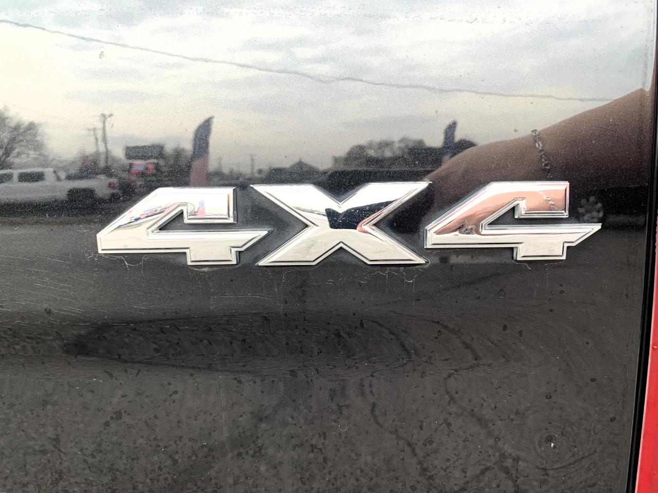 RAM 1500 SLT Crew Cab SWB 4WD 2015