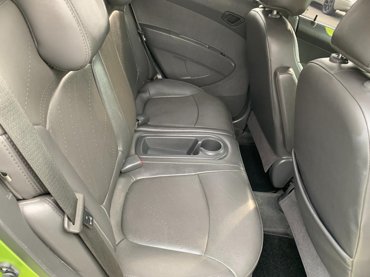 Chevrolet Spark 2LT Auto 2013