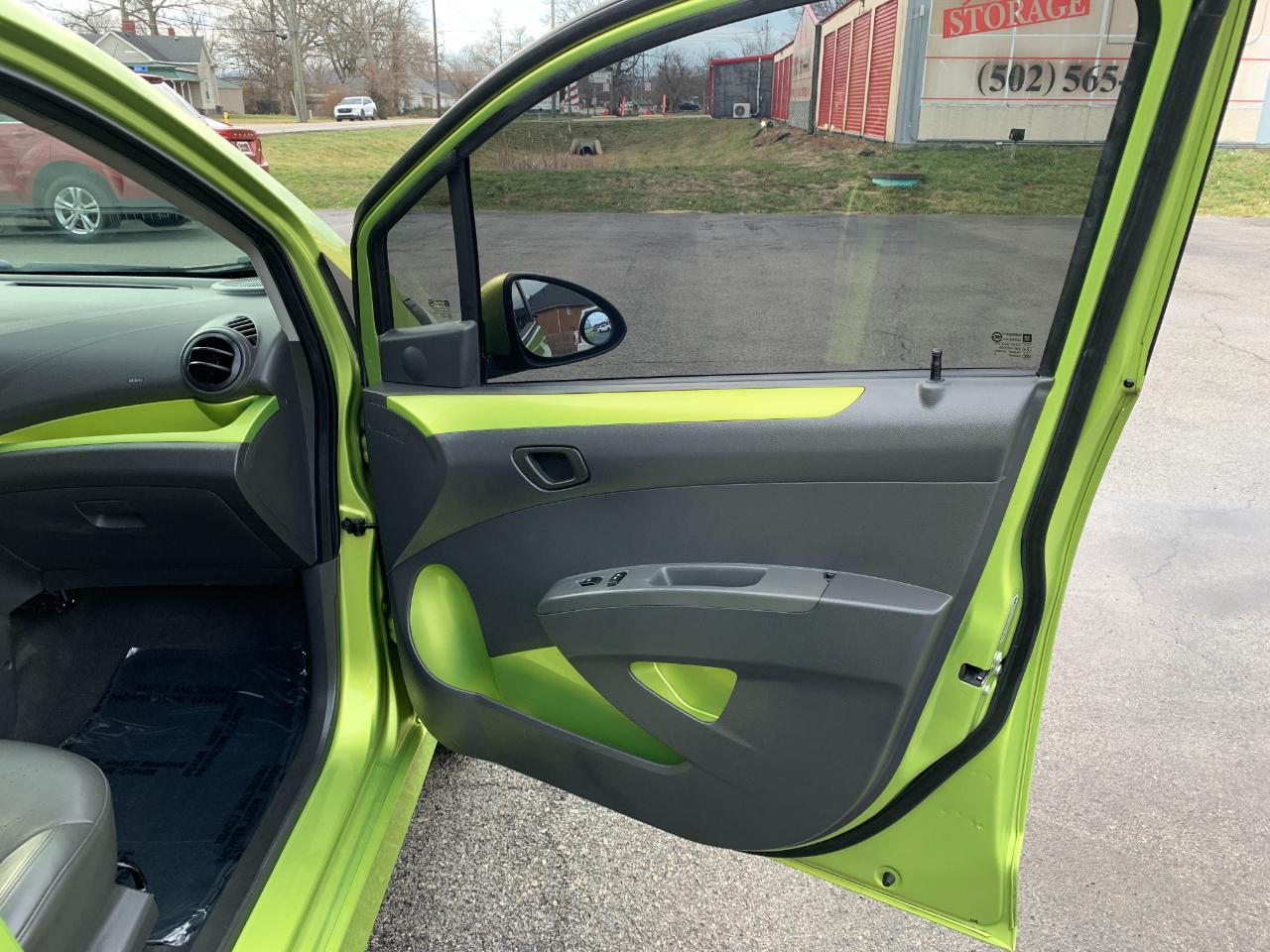 Chevrolet Spark 2LT Auto 2013