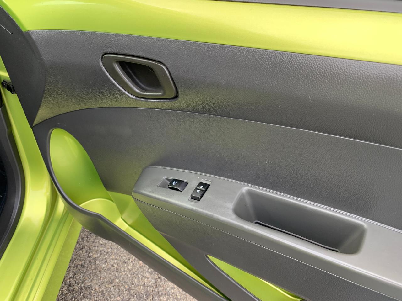 Chevrolet Spark 2LT Auto 2013