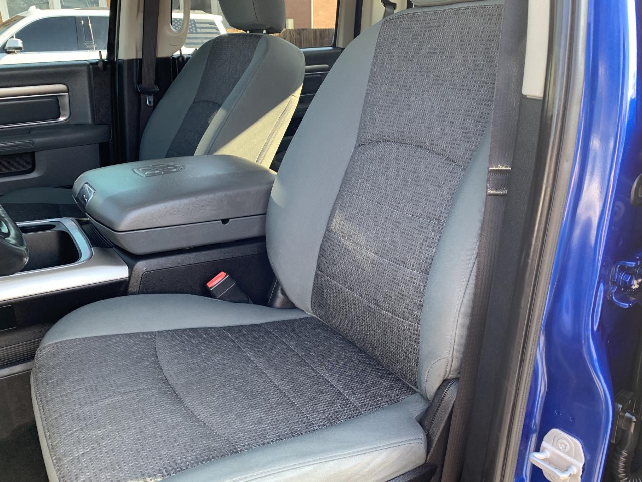 RAM 1500 SLT Crew Cab SWB 4WD 2016