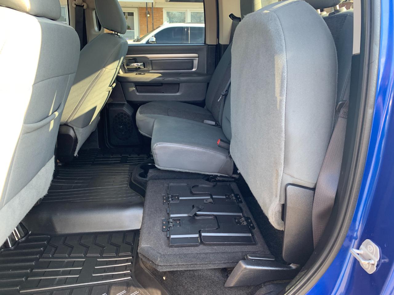 RAM 1500 SLT Crew Cab SWB 4WD 2016