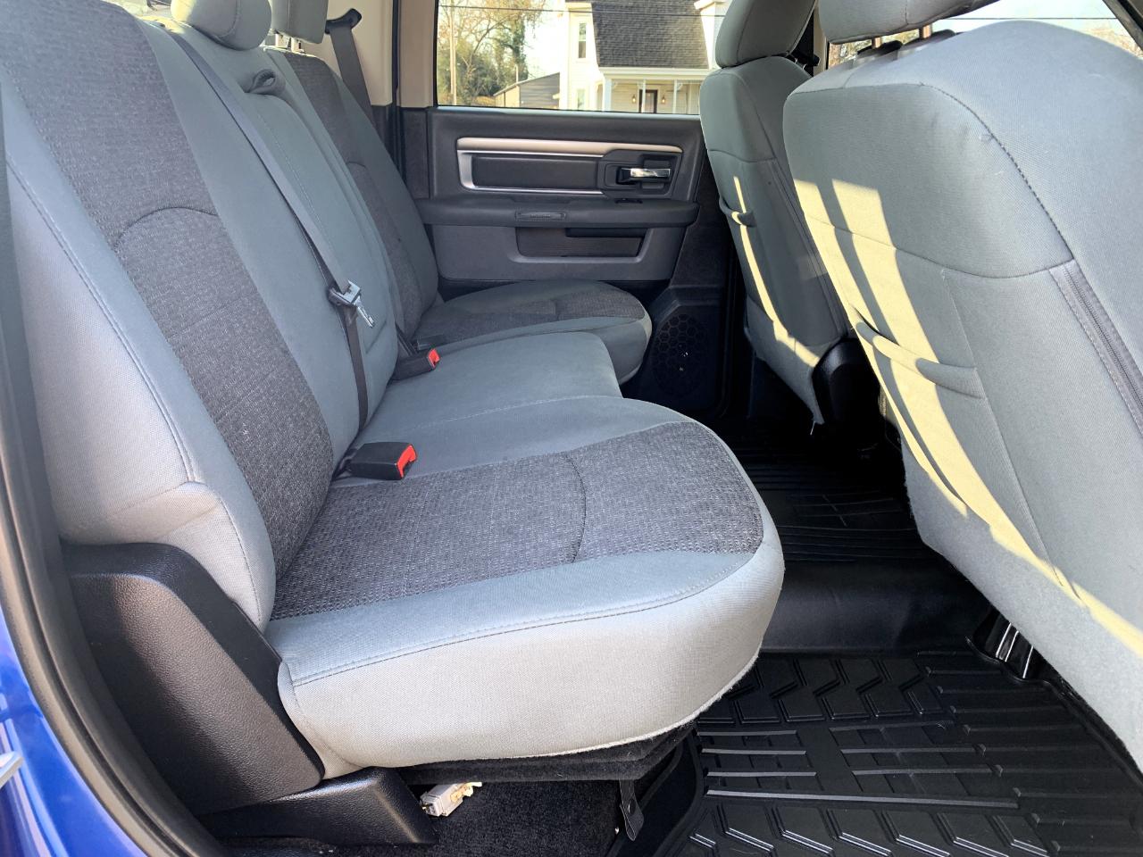 RAM 1500 SLT Crew Cab SWB 4WD 2016