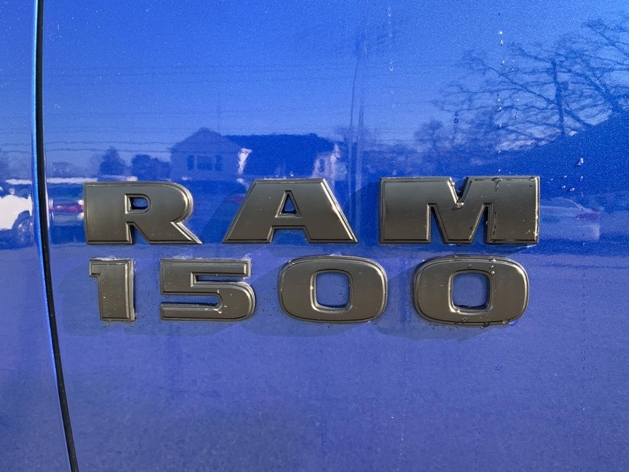 RAM 1500 SLT Crew Cab SWB 4WD 2016