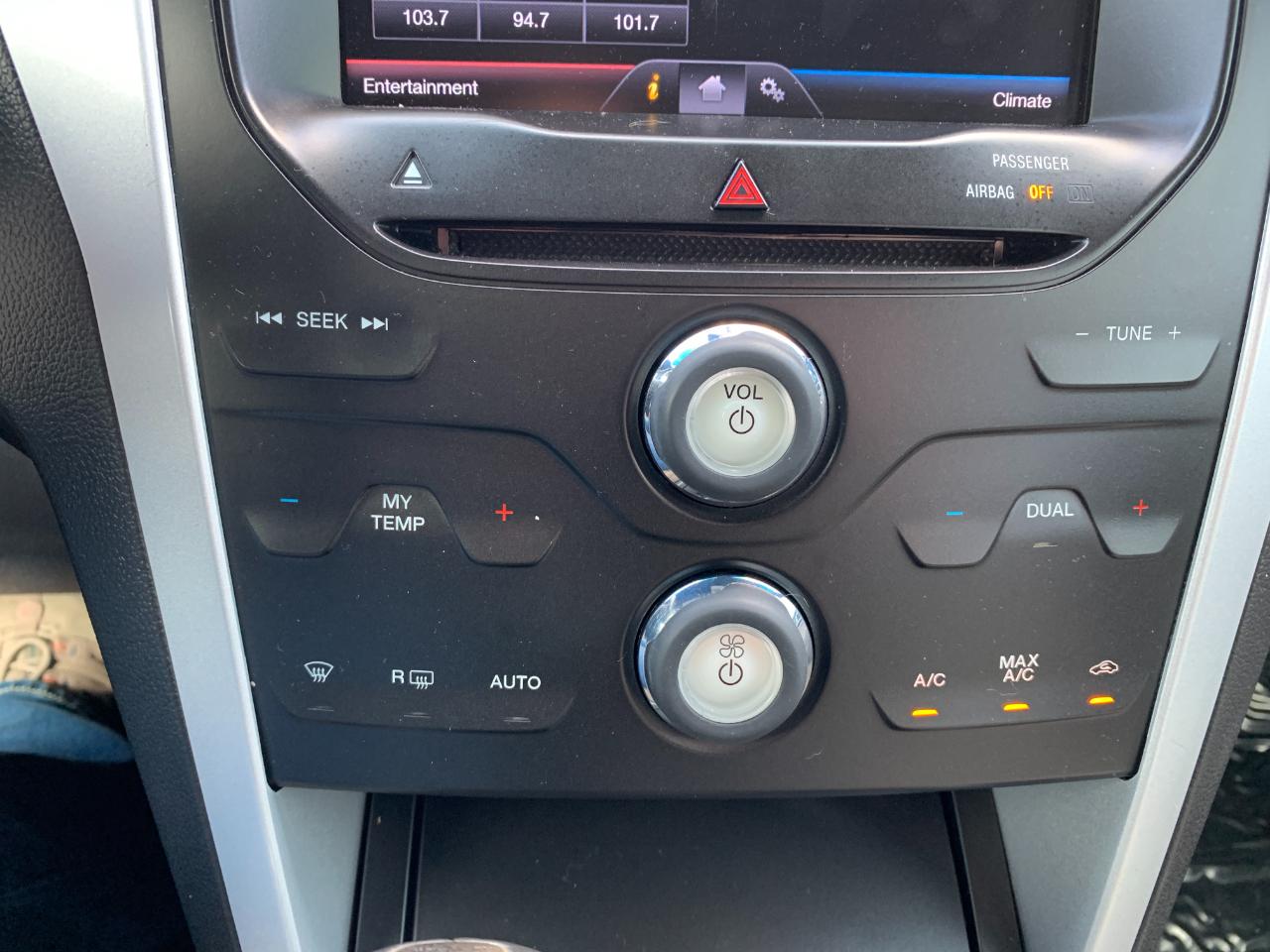 Ford Explorer XLT FWD 2014