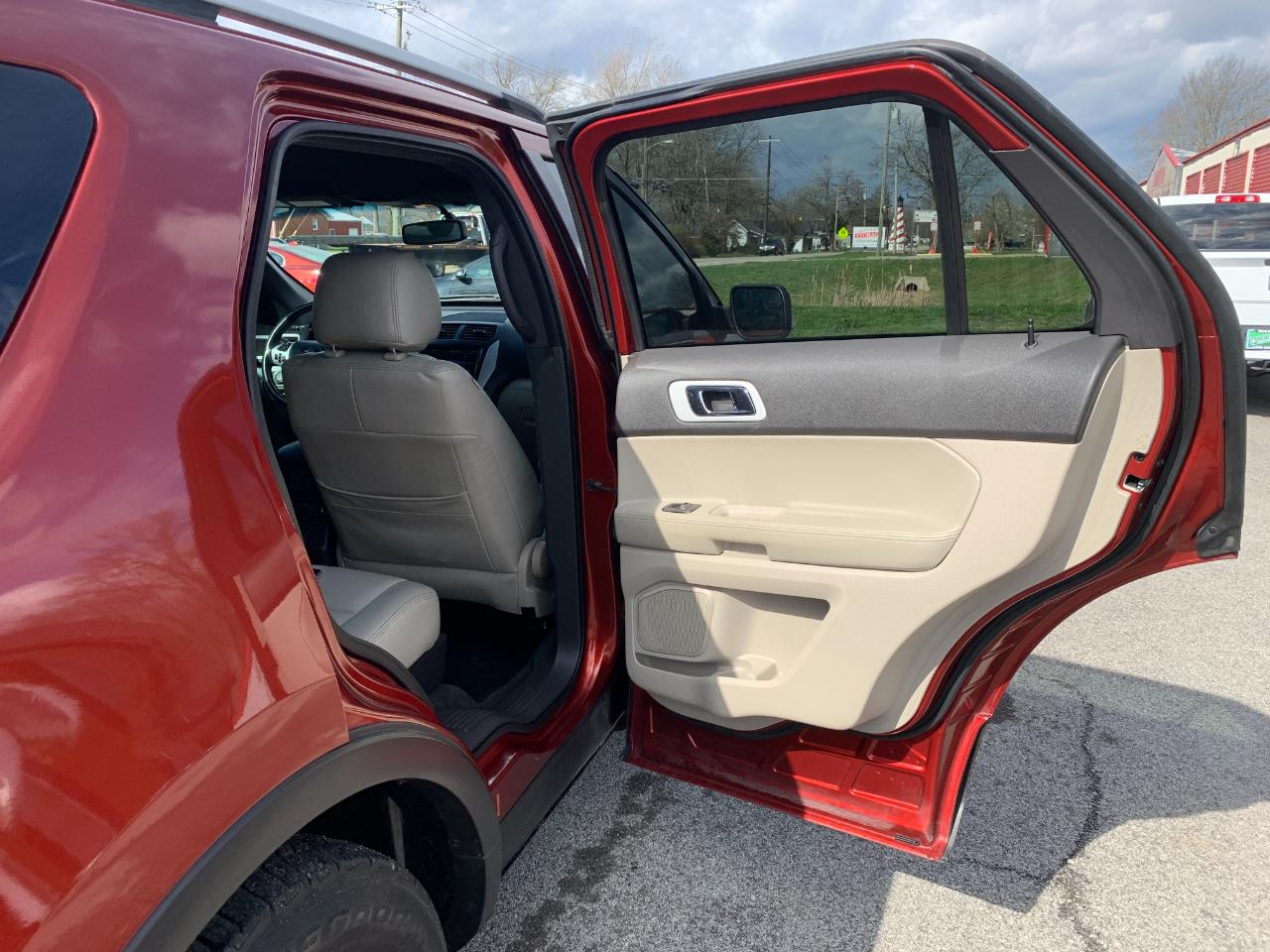 Ford Explorer XLT FWD 2014