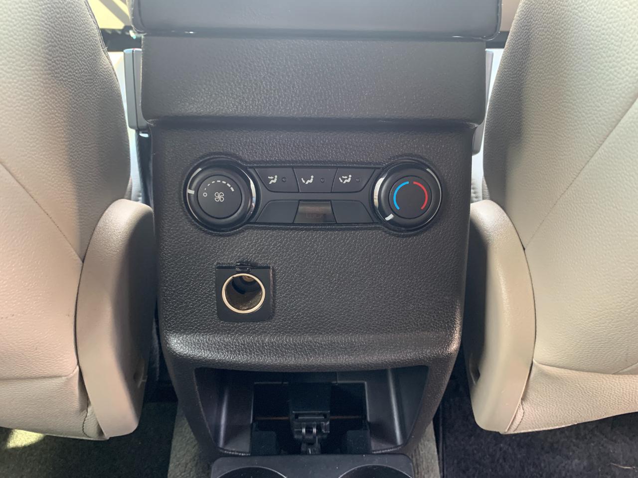 Ford Explorer XLT FWD 2014