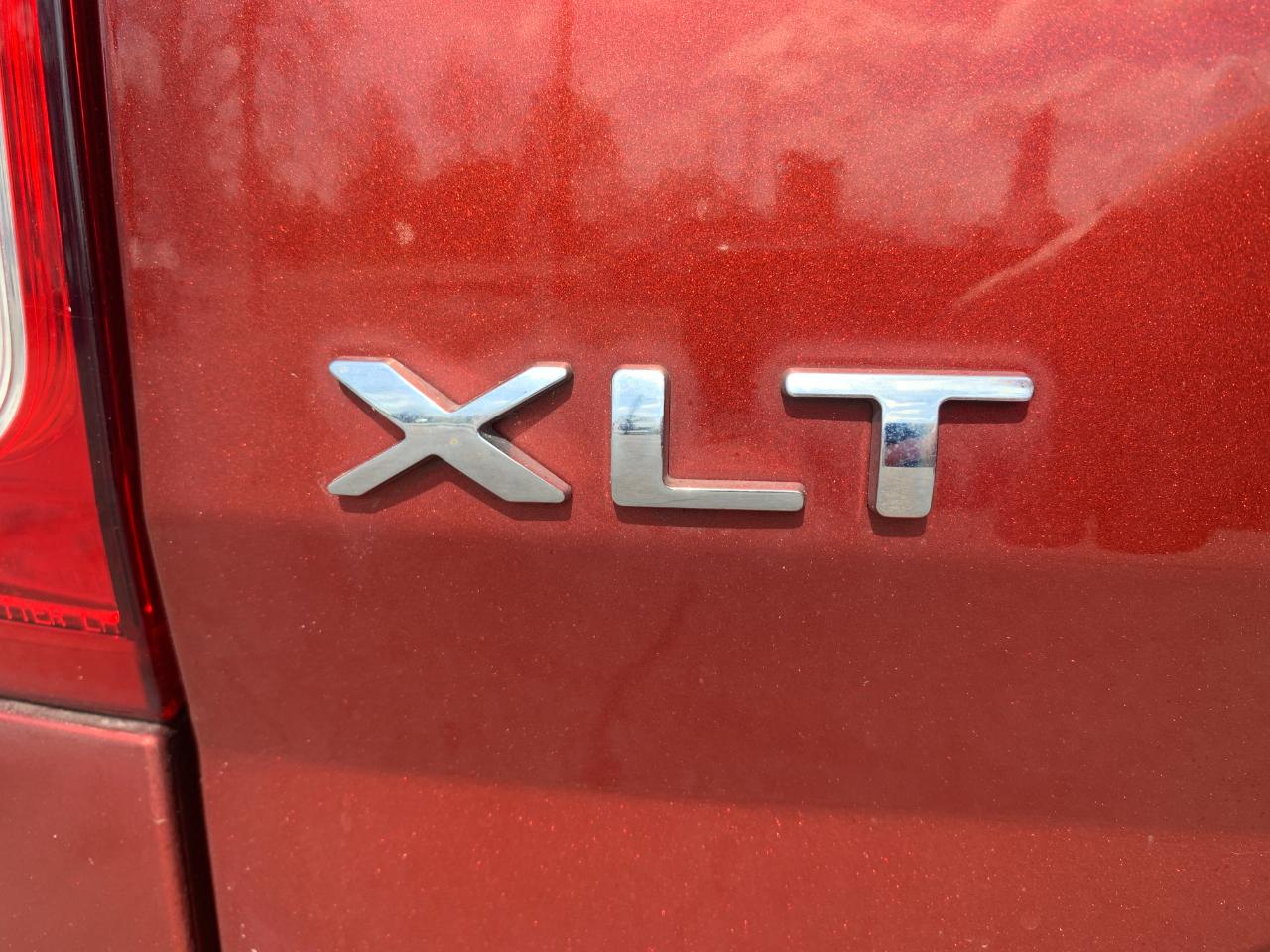 Ford Explorer XLT FWD 2014