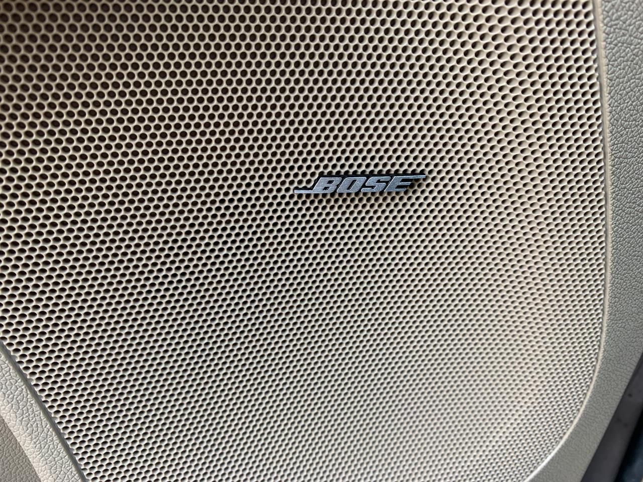 Buick Enclave Premium FWD 2012