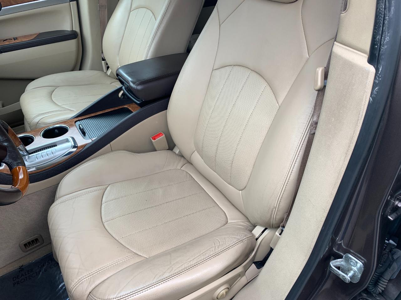 Buick Enclave Premium FWD 2012