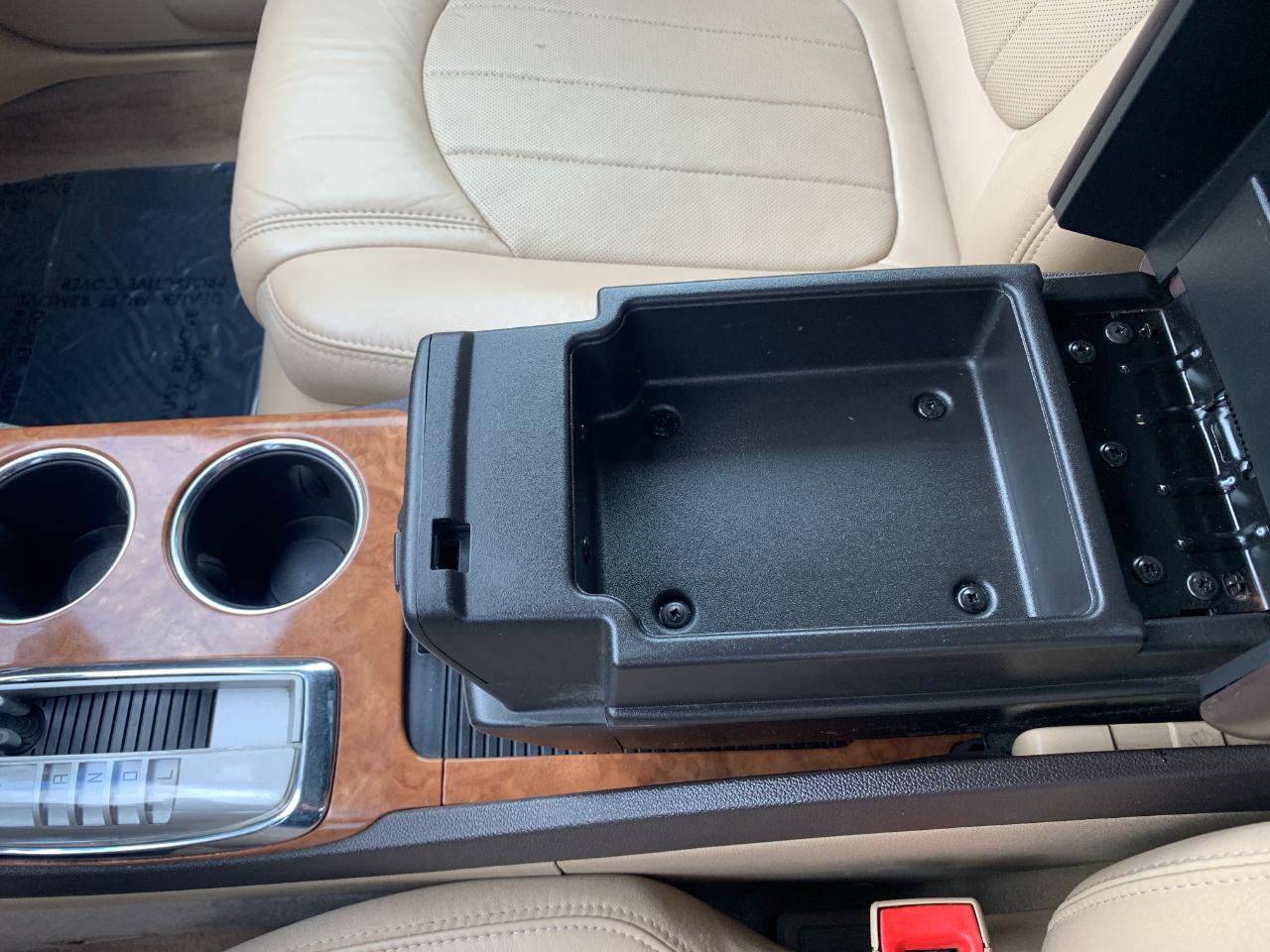 Buick Enclave Premium FWD 2012