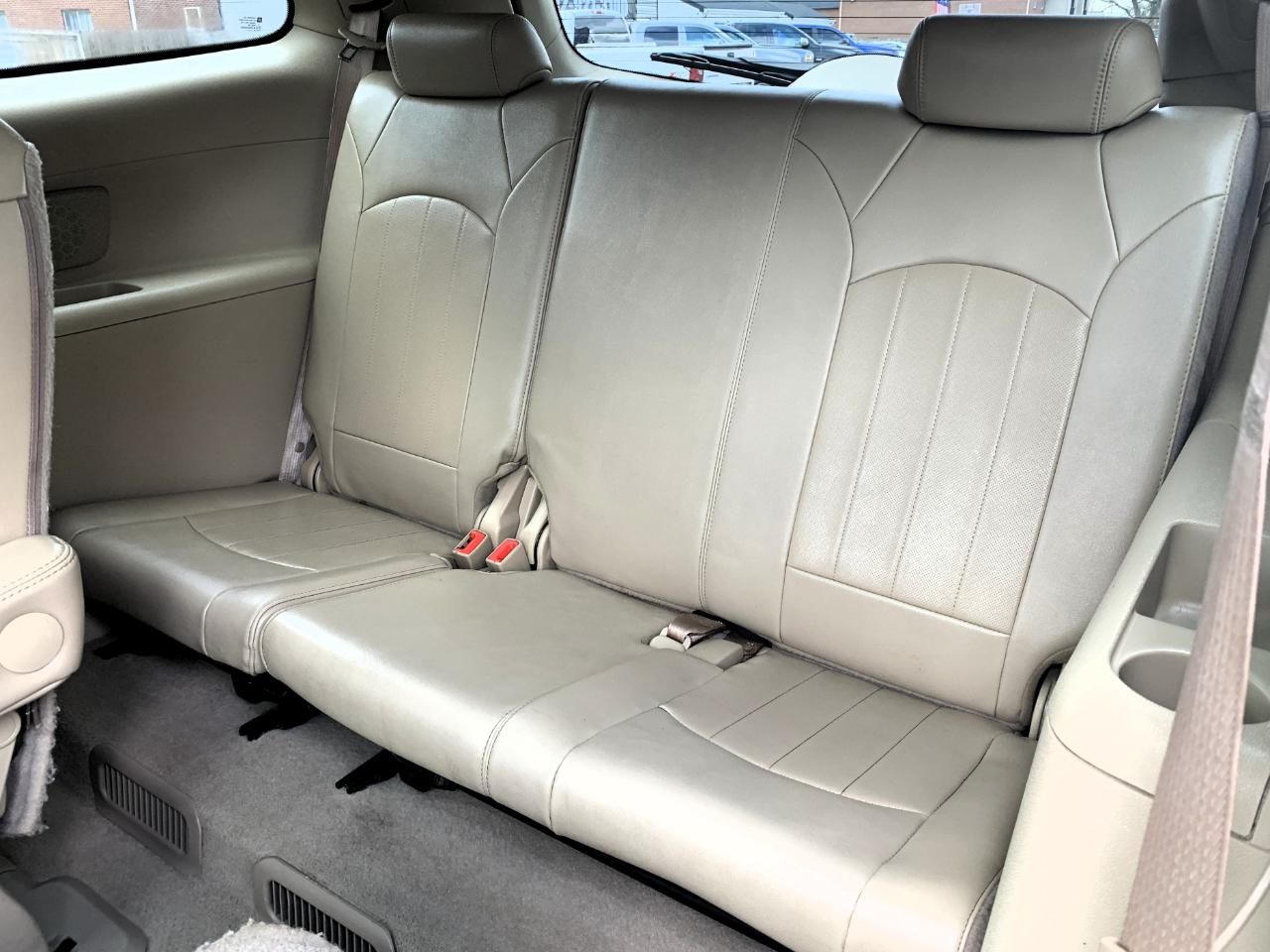 Buick Enclave Premium FWD 2012