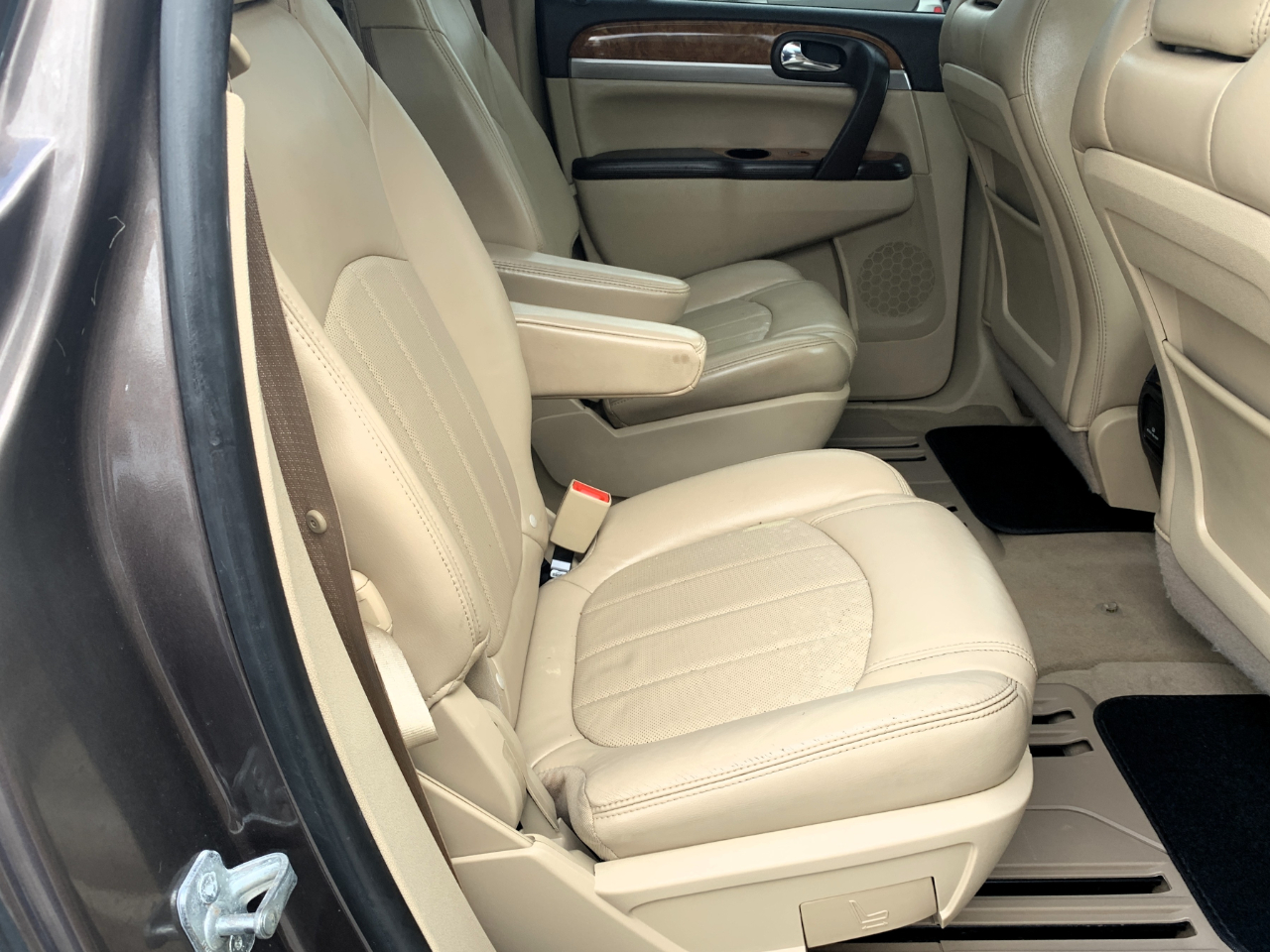 Buick Enclave Premium FWD 2012