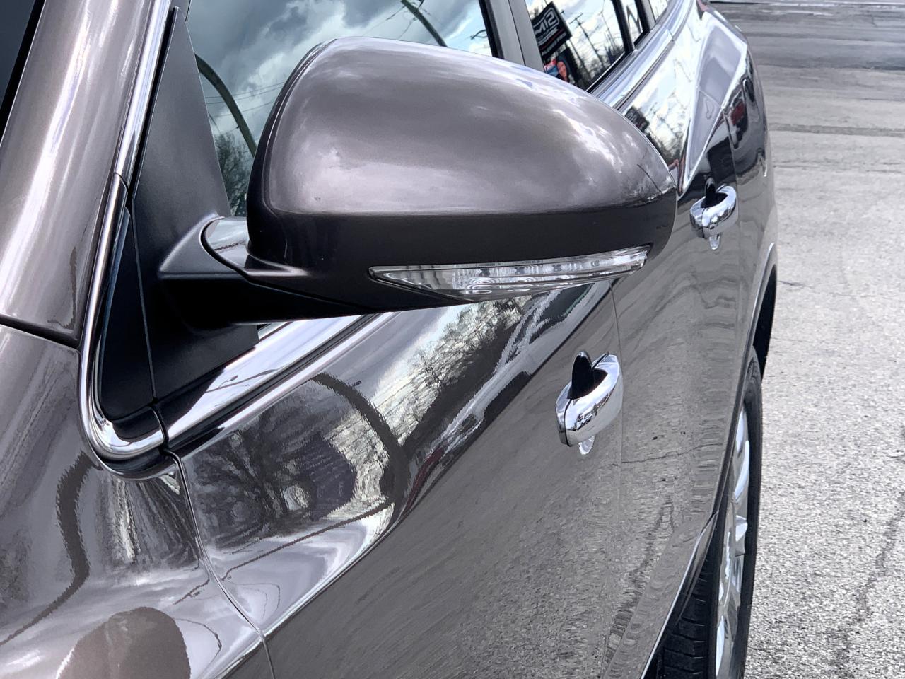 Buick Enclave Premium FWD 2012