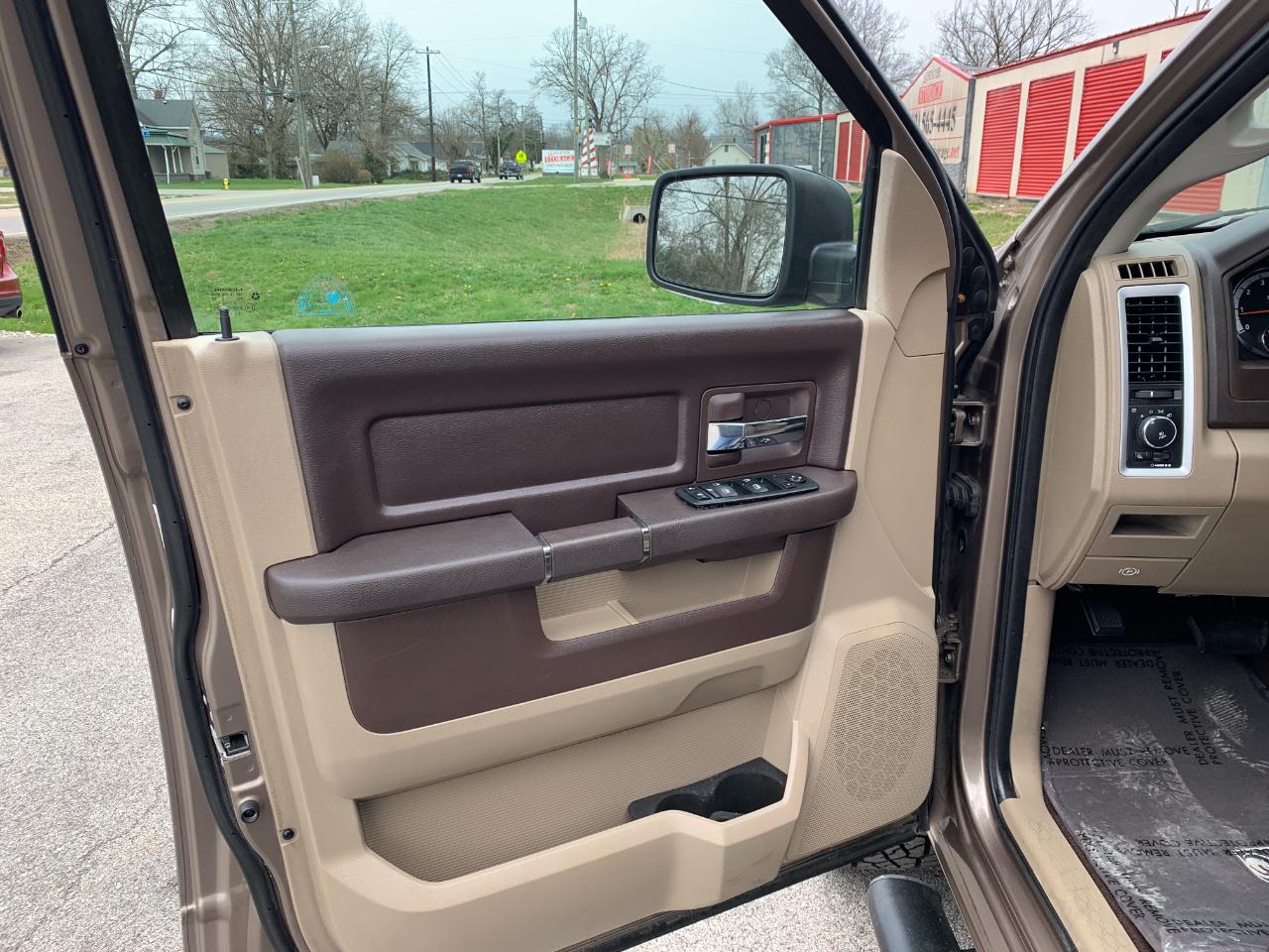 Dodge Ram 1500 SLT Crew Cab 4WD 2009