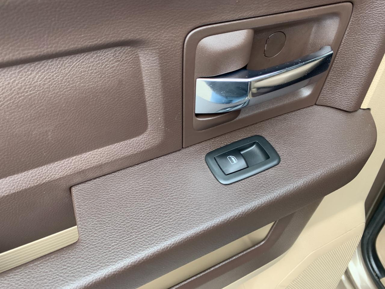 Dodge Ram 1500 SLT Crew Cab 4WD 2009