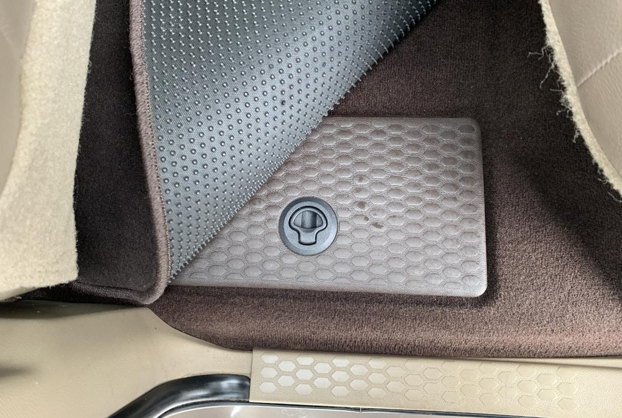 Dodge Ram 1500 SLT Crew Cab 4WD 2009