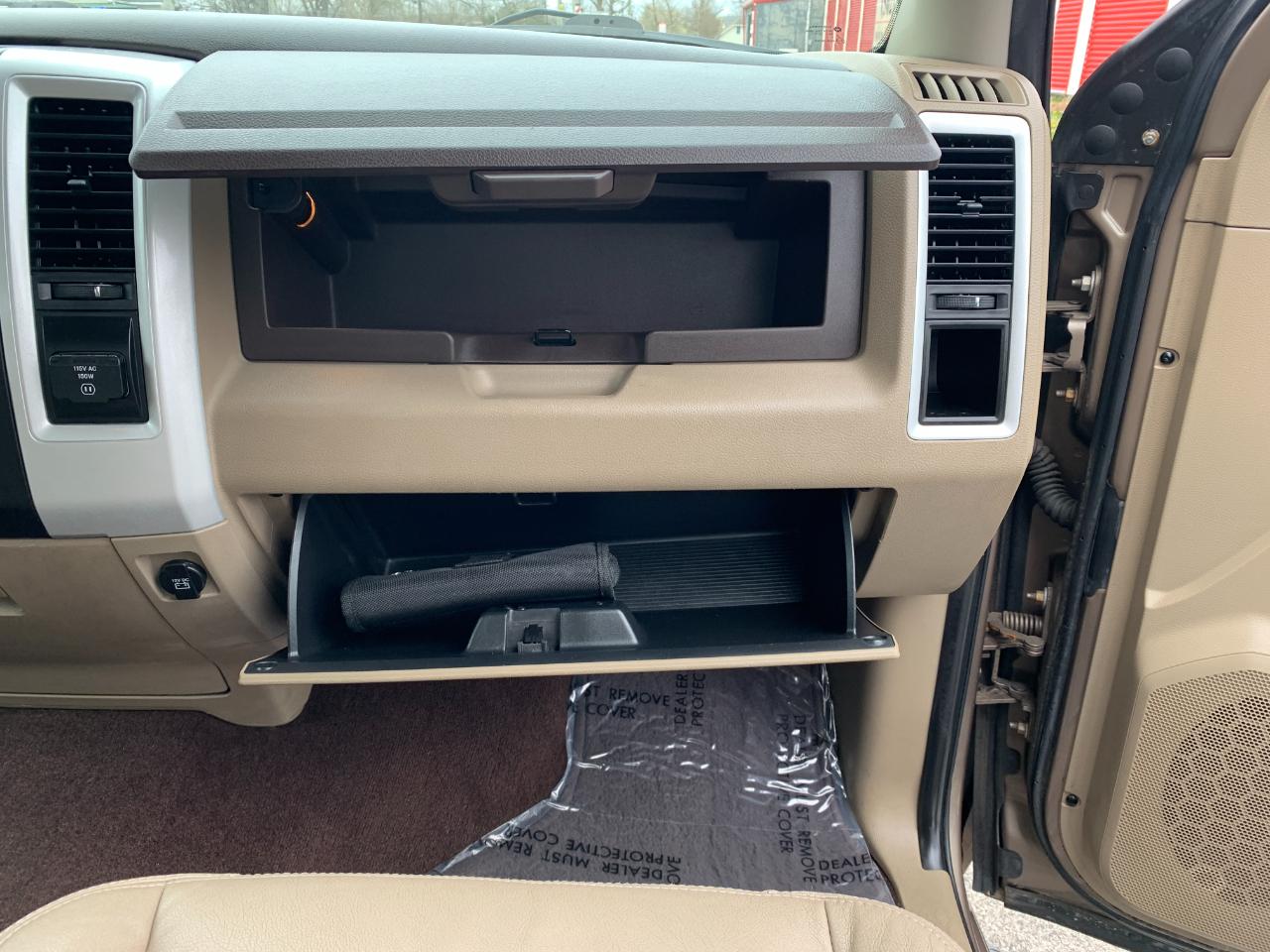 Dodge Ram 1500 SLT Crew Cab 4WD 2009