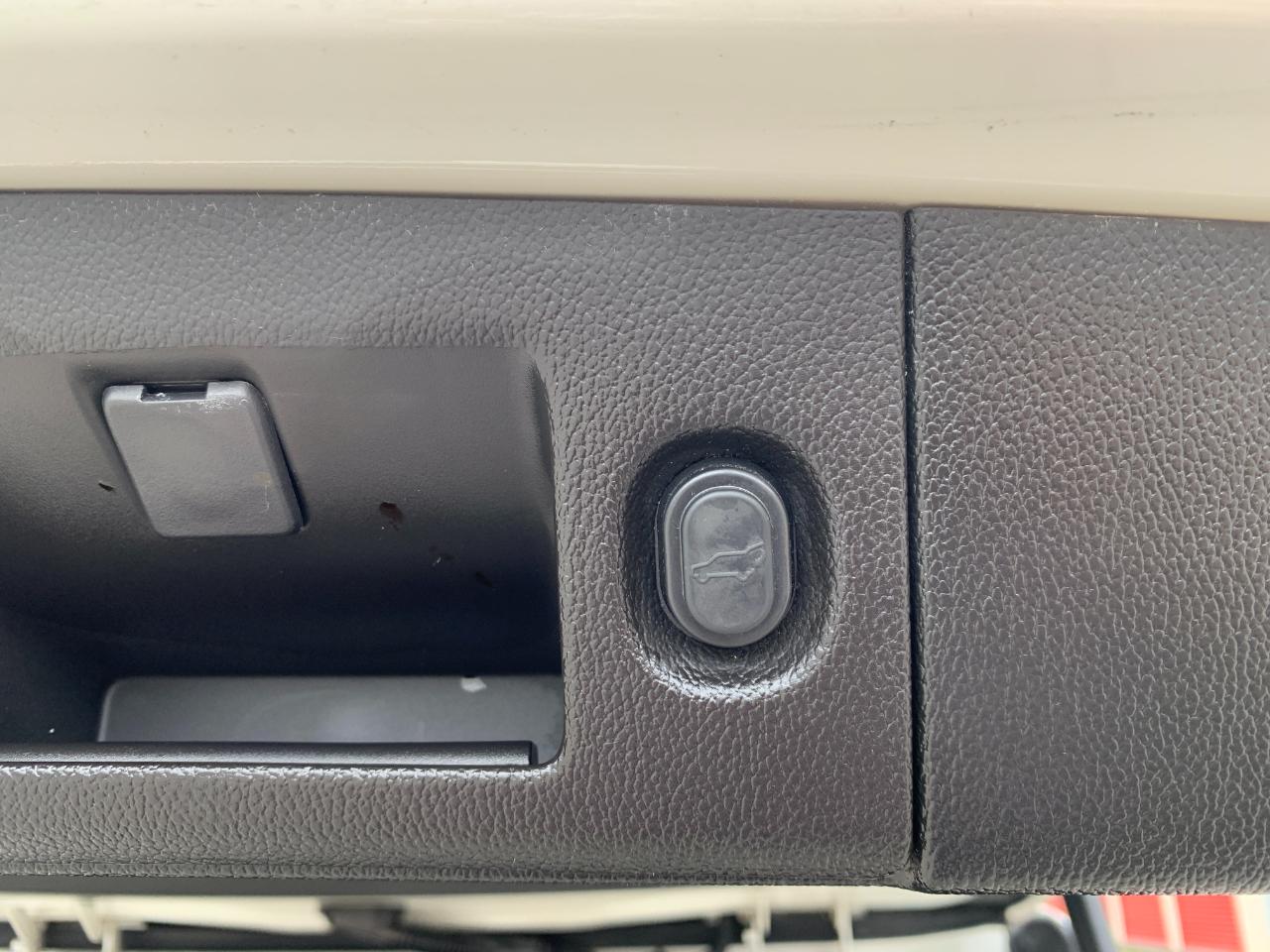 Chevrolet Tahoe LTZ 4WD 2015