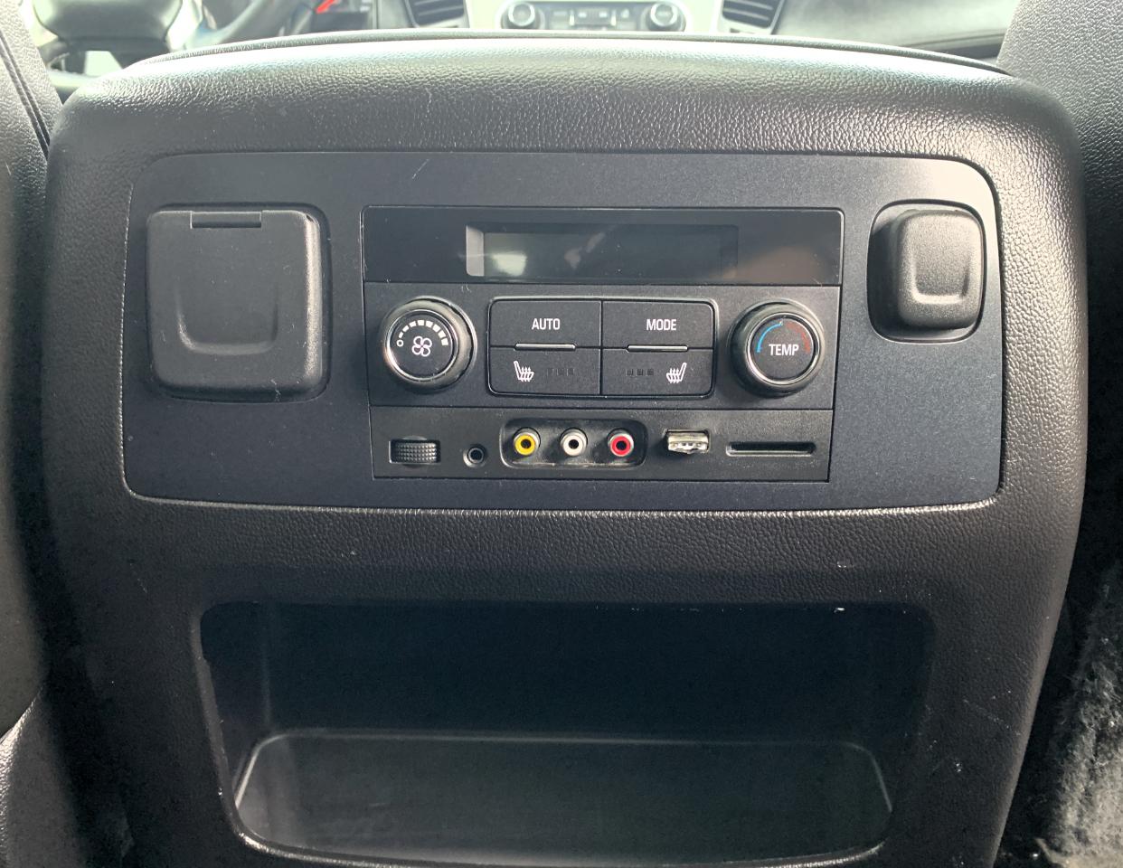 Chevrolet Tahoe LTZ 4WD 2015