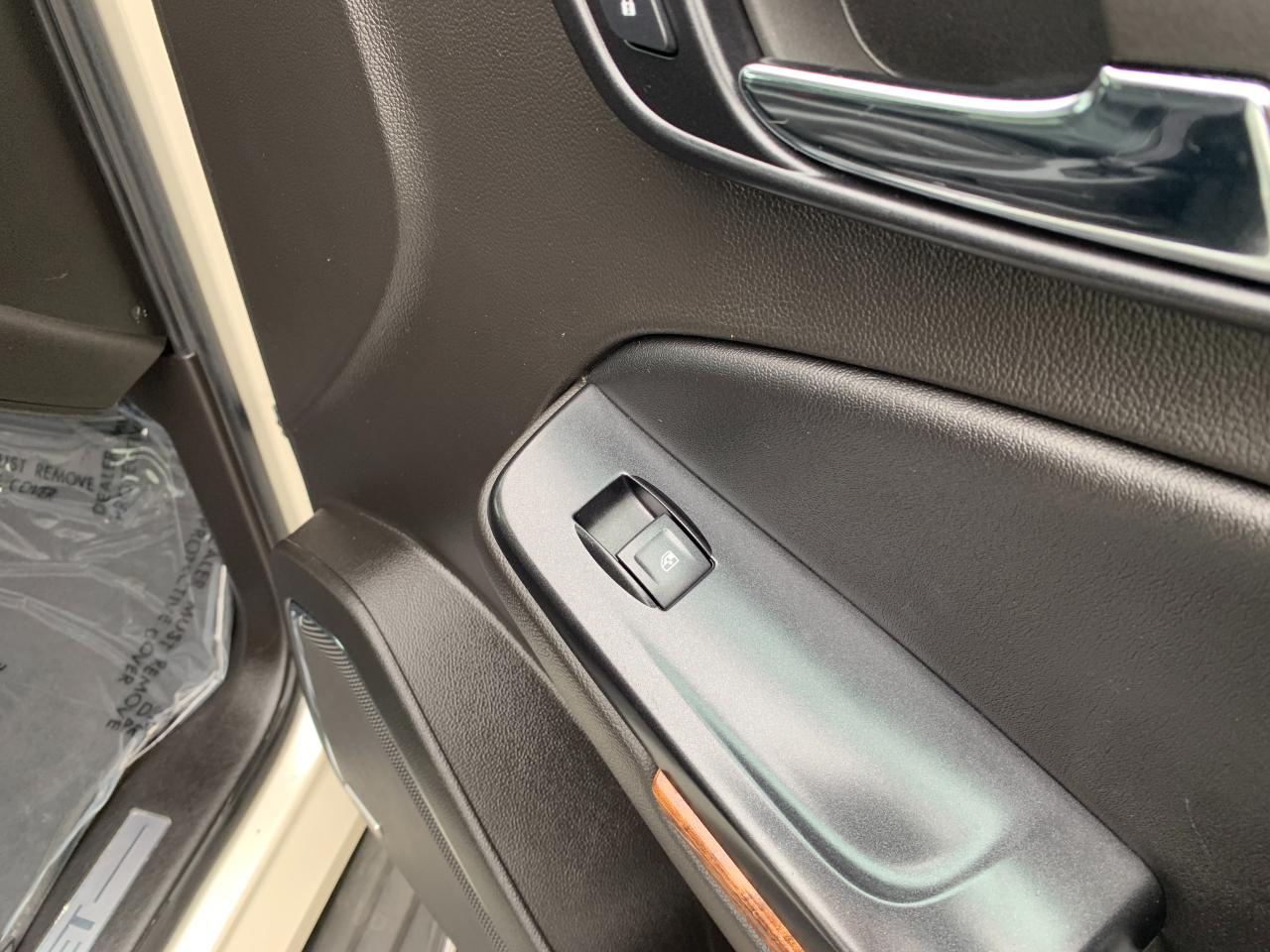 Chevrolet Tahoe LTZ 4WD 2015