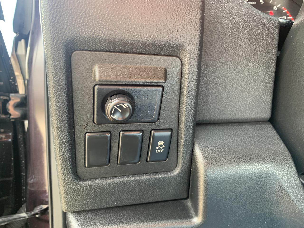 Nissan Rogue SV 2WD 2013