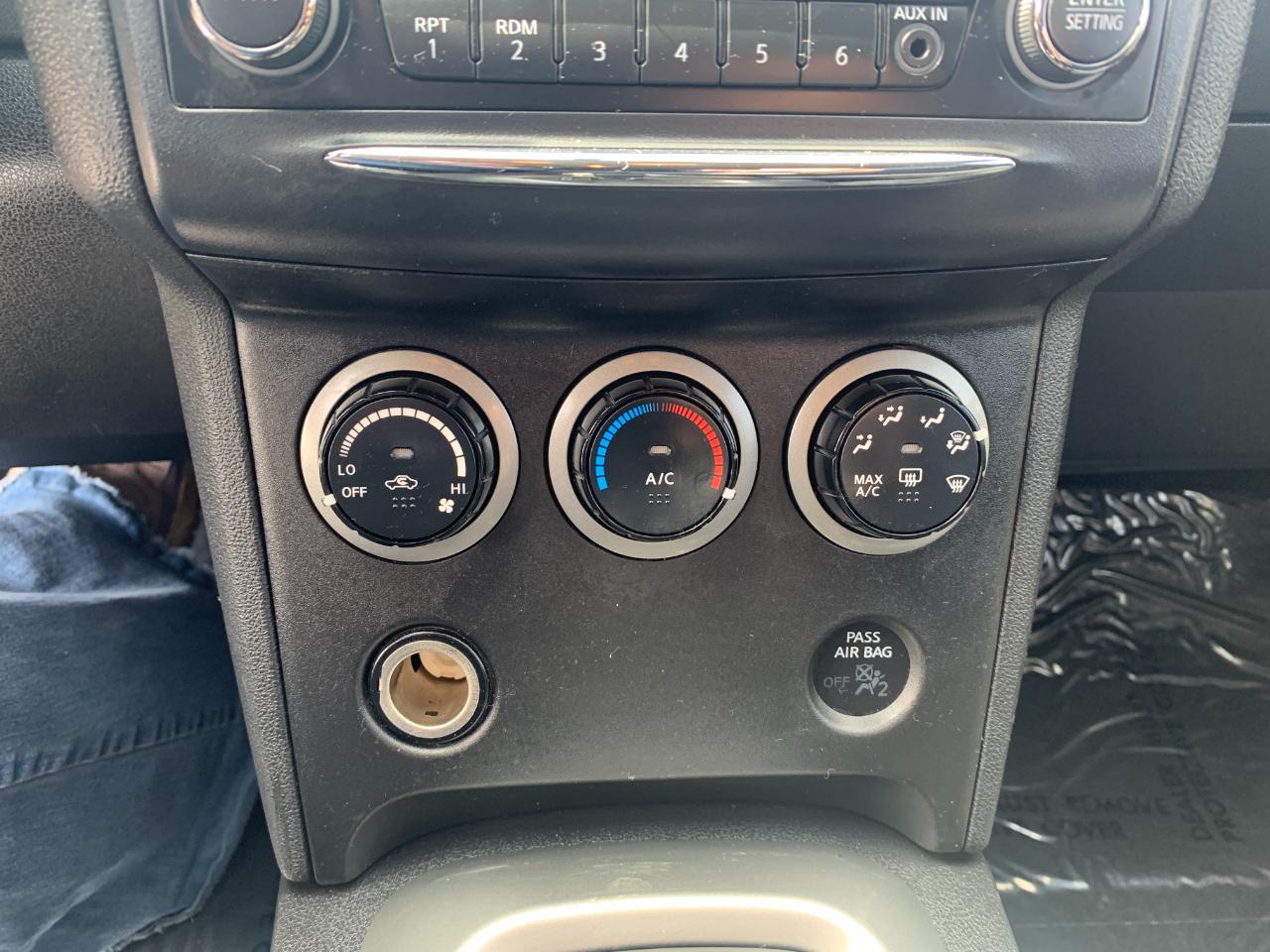 Nissan Rogue SV 2WD 2013