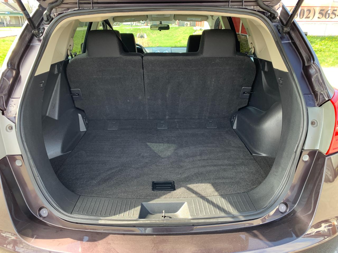 Nissan Rogue SV 2WD 2013