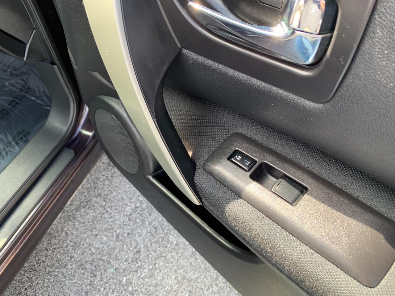 Nissan Rogue SV 2WD 2013