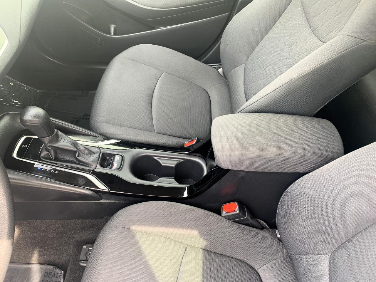 Toyota Corolla LE 2021