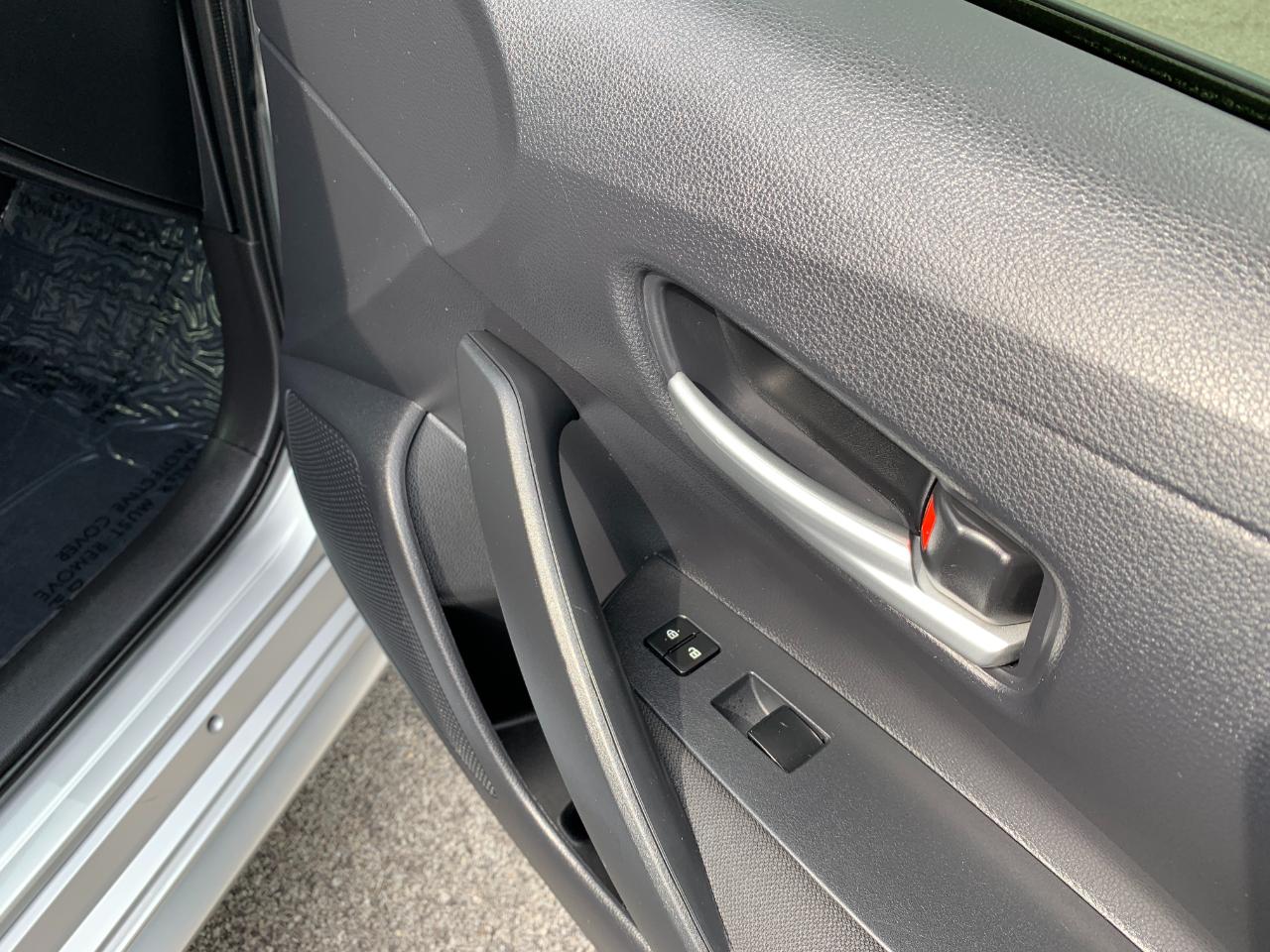 Toyota Corolla LE 2021