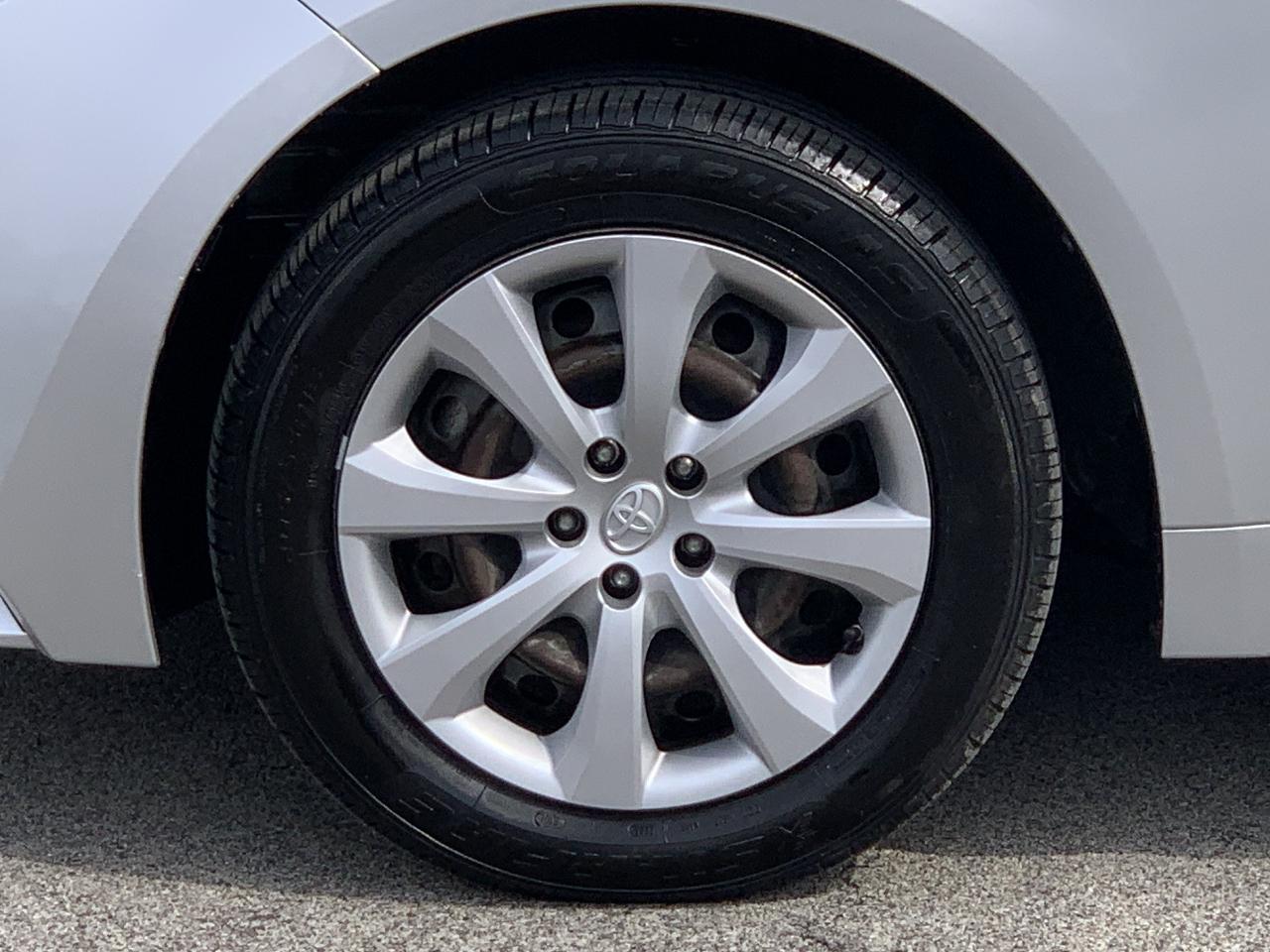 Toyota Corolla LE 2021