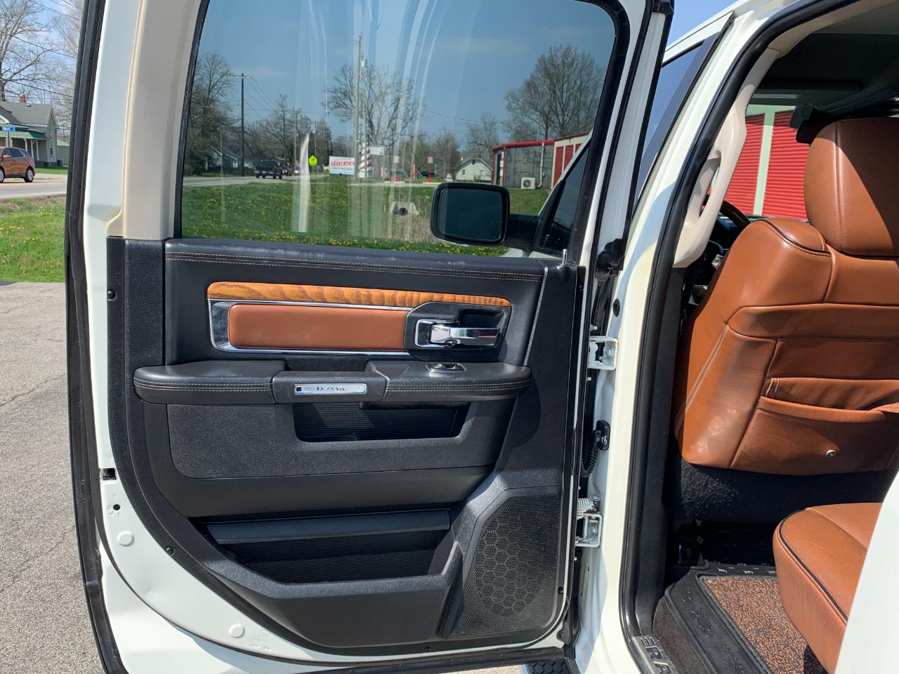 RAM 1500 Laramie Longhorn Edition Crew Cab SWB 4WD 2017