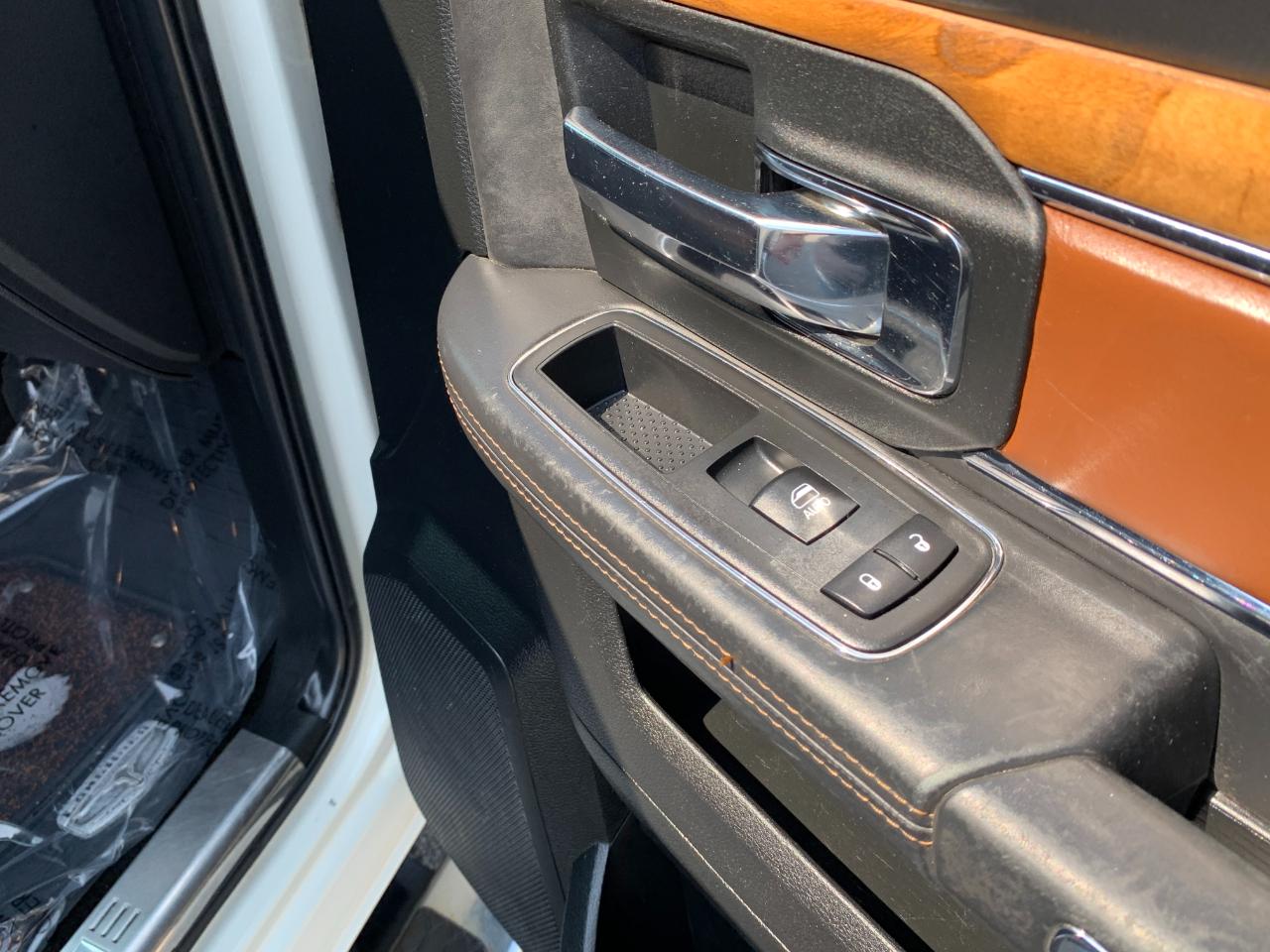 RAM 1500 Laramie Longhorn Edition Crew Cab SWB 4WD 2017