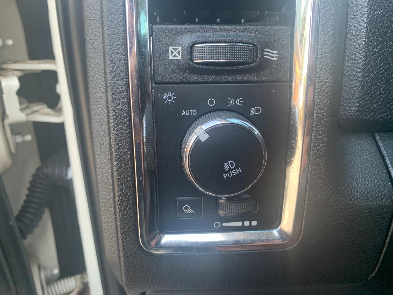 RAM 1500 Laramie Longhorn Edition Crew Cab SWB 4WD 2017